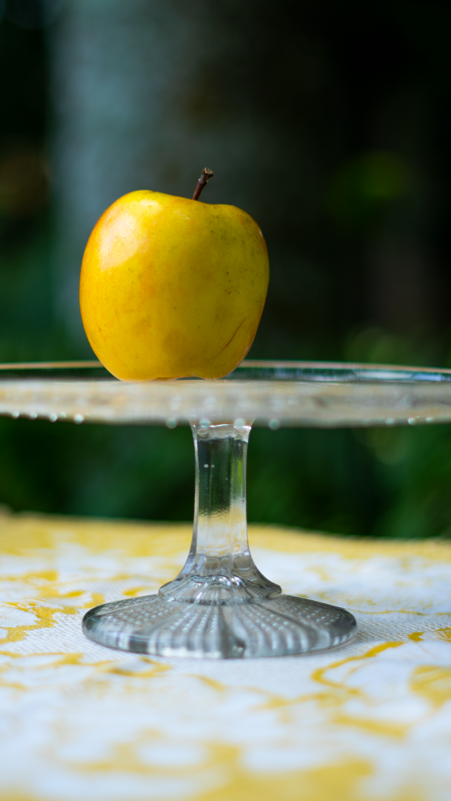 Rays of Sunshine Glass Pedestal