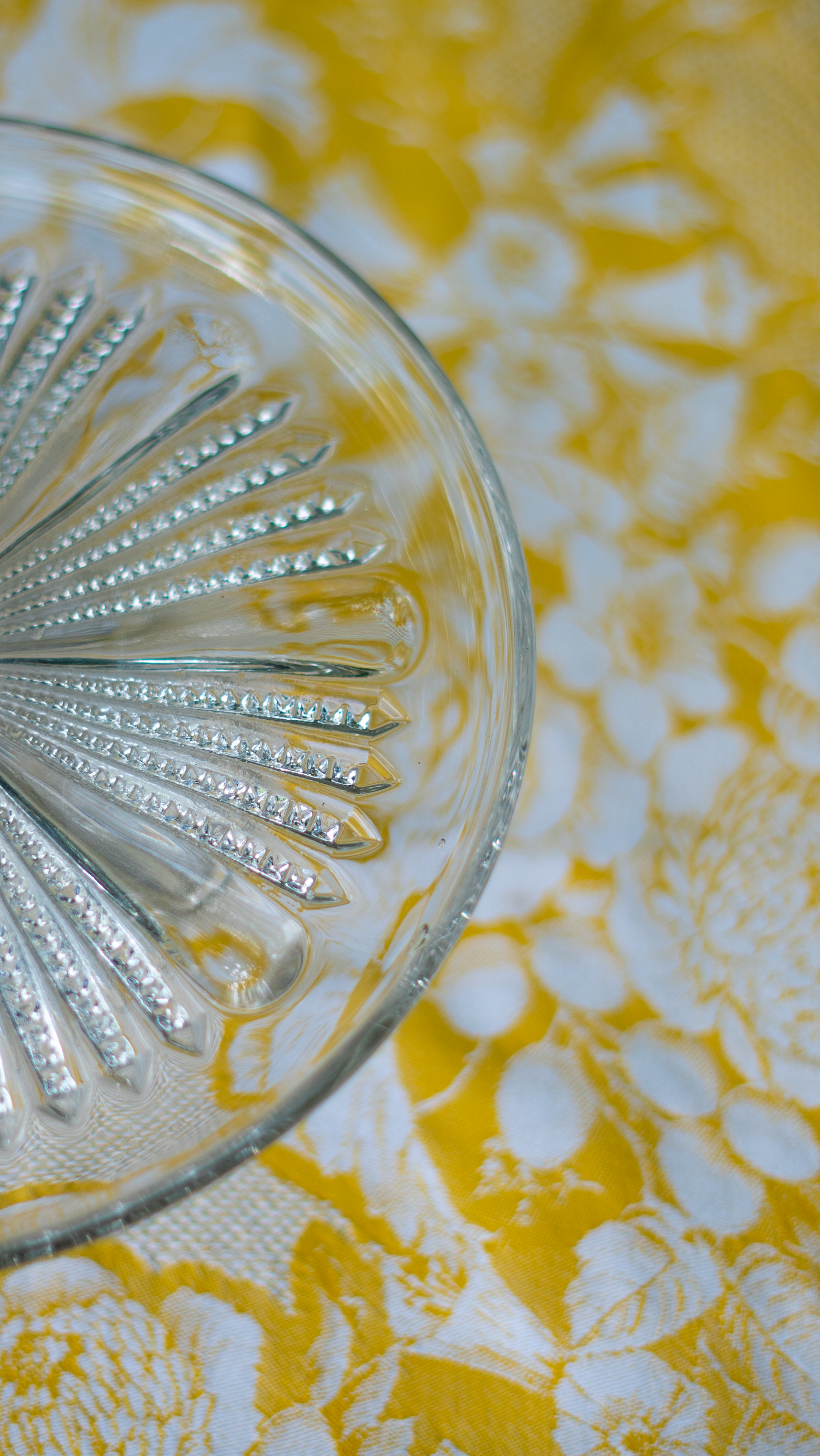 Rays of Sunshine Glass Pedestal